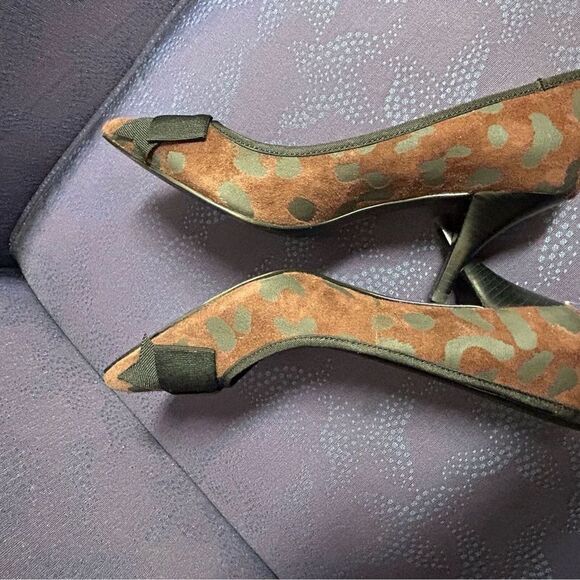 ASH Leopard animal print size 40/ 9.5 pointed toe bow accent heels mobwife - Picture 2 of 7